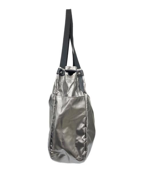 jack gomme（ジャックゴム）jack gomme (ジャックゴム) ポーチ付きトートバッグ シルバー色の古着・服飾アイテム