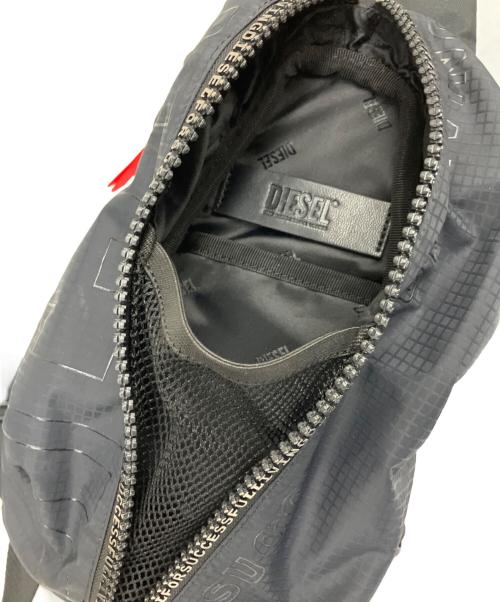 DIESEL（ディーゼル）DIESEL (ディーゼル) ボディーバッグ ZIP-Dシリーズの古着・服飾アイテム