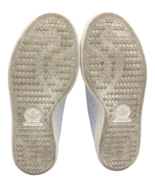 adidas（アディダス）adidas (アディダス) ローカットスニーカー STANSMITH ホワイト サイズ:23.5の古着・服飾アイテム