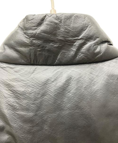 BURBERRY LONDON（バーバリーロンドン）BURBERRY LONDON (バーバリーロンドン) フェイクレザーダウンジャケット ブラック サイズ:Lの古着・服飾アイテム