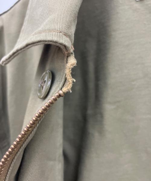 TOYS MCCOY（トイズマッコイ）TOYS McCOY (トイズマッコイ) TM&WarnerBros (ワーナー・ブラザース) ミリタリージャケット ロードランナー カーキ サイズ:Sの古着・服飾アイテム