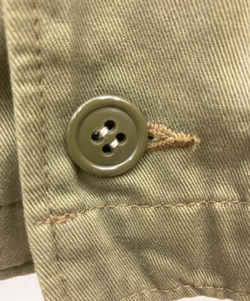 TOYS MCCOY（トイズマッコイ）TOYS McCOY (トイズマッコイ) TM&WarnerBros (ワーナー・ブラザース) ミリタリージャケット ロードランナー カーキ サイズ:Sの古着・服飾アイテム