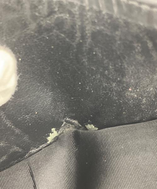 GUCCI（グッチ）GUCCI (グッチ) 2つ折り財布 ブラックの古着・服飾アイテム