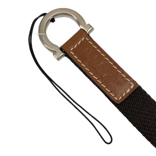Salvatore Ferragamo（サルヴァトーレ フェラガモ）Salvatore Ferragamo (サルヴァトーレ フェラガモ) ガンチーニキーホルダー 66-4552  ブラウンの古着・服飾アイテム