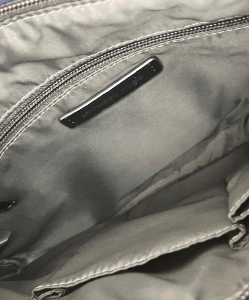 MICHAEL KORS（マイケル・コース）MICHAEL KORS (マイケル・コース) ショルダーバッグ ネイビーの古着・服飾アイテム