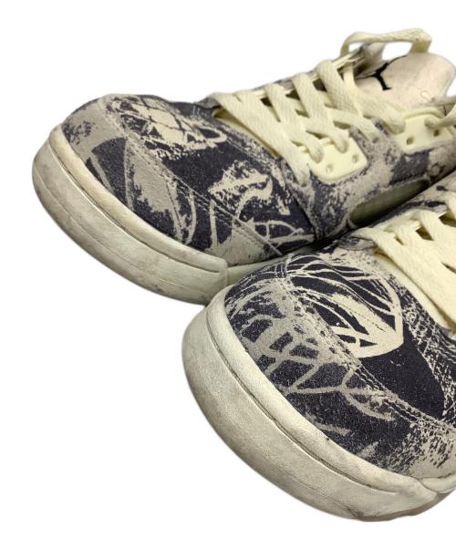 NIKE（ナイキ）NIKE (ナイキ) Air Jordan 5 Low アイボリー サイズ:26.0の古着・服飾アイテム