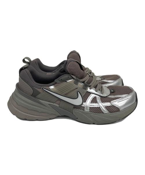 NIKE（ナイキ）NIKE (ナイキ) ローカットスニーカー V2K Run カーキ サイズ:30の古着・服飾アイテム