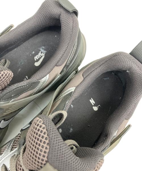 NIKE（ナイキ）NIKE (ナイキ) ローカットスニーカー V2K Run カーキ サイズ:30の古着・服飾アイテム