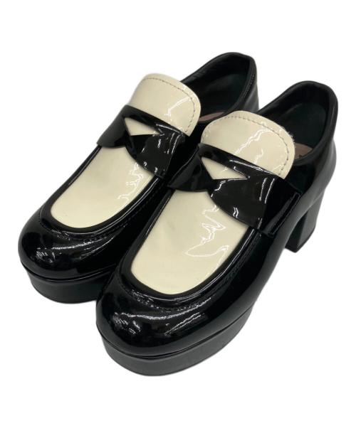 MIU MIU（ミュウミュウ）MIU MIU (ミュウミュウ) エナメルヒールバイカラーローファー ブラック×ホワイト サイズ:35の古着・服飾アイテム