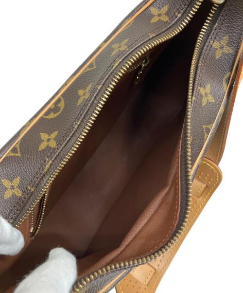 LOUIS VUITTON（ルイ ヴィトン）LOUIS VUITTON (ルイ ヴィトン) ショルダーバッグ ブラウンの古着・服飾アイテム