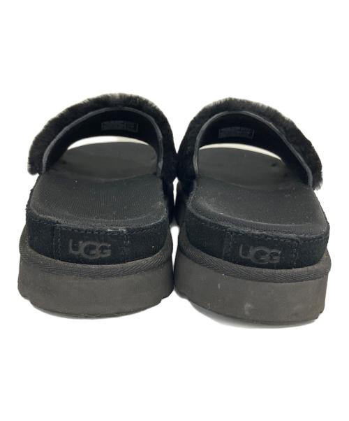 UGG（アグ）UGG (アグ) YEAH SANDAL 	FLUFF ブラック サイズ:23の古着・服飾アイテム