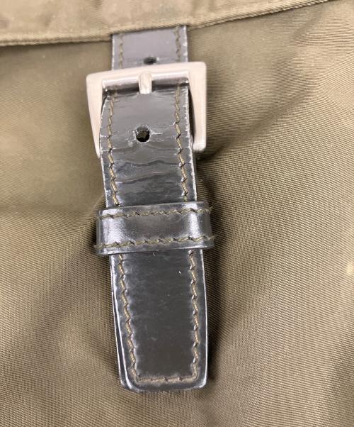 PRADA（プラダ）PRADA (プラダ) ナイロンショルダーバッグ オリーブの古着・服飾アイテム
