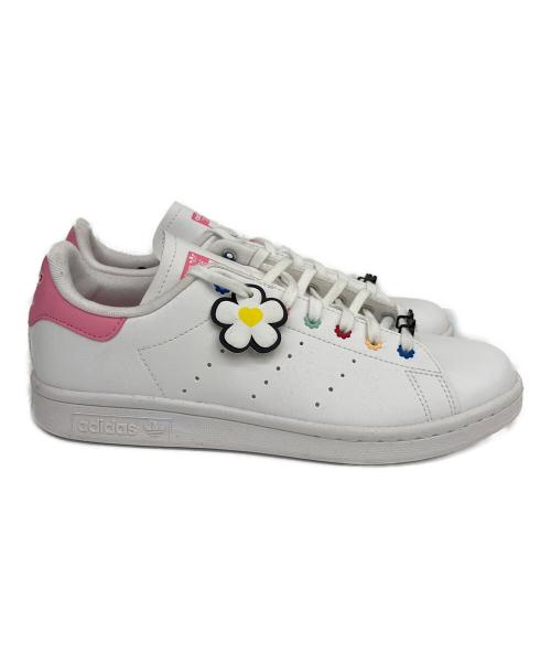 adidas（アディダス）adidas (アディダス) HELLO KITTY (ハローキティ) ローカットスニーカー STAN SMITH J ホワイト サイズ:24.5の古着・服飾アイテム