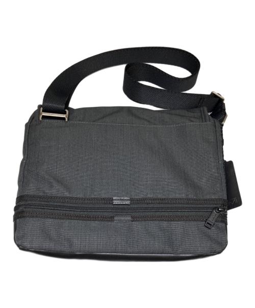 TUMI（トゥミ）TUMI (トゥミ) ショルダーバッグ ブラック×グレーの古着・服飾アイテム