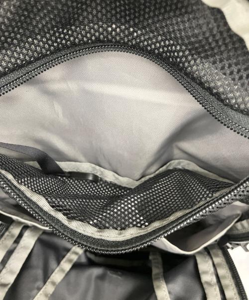 THE NORTH FACE（ザ ノース フェイス）THE NORTH FACE (ザ ノース フェイス) デイパック HOT SHOT ブラックの古着・服飾アイテム