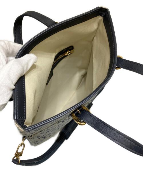 LOUIS VUITTON（ルイ ヴィトン）LOUIS VUITTON (ルイ ヴィトン) ショルダーバッグ グレーの古着・服飾アイテム