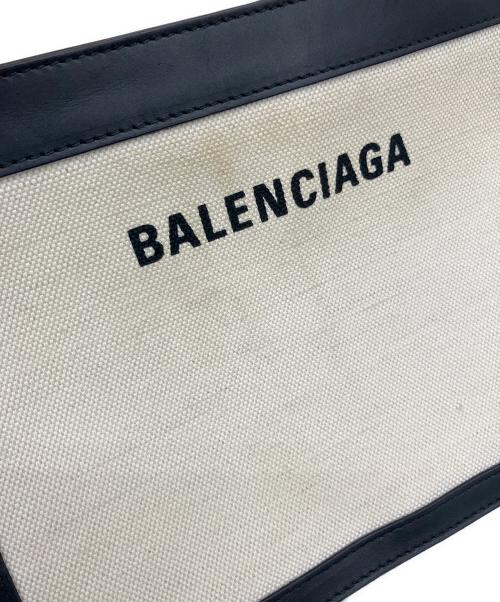 BALENCIAGA（バレンシアガ）BALENCIAGA (バレンシアガ) バッグ アイボリーの古着・服飾アイテム