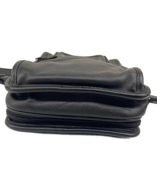 TUMI（トゥミ）TUMI (トゥミ) レザーショルダーバッグ ブラックの古着・服飾アイテム