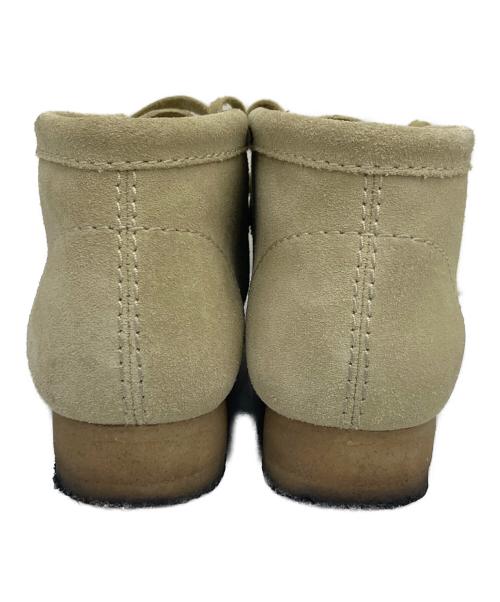 CLARKS（クラークス）CLARKS (クラークス) ワラビーブーツ ベージュ サイズ:25.5の古着・服飾アイテム