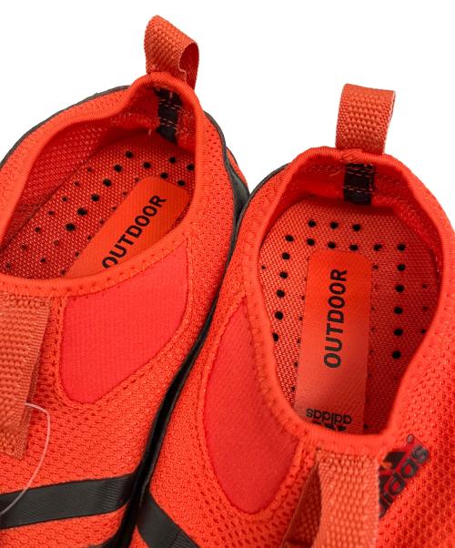 adidas（アディダス）adidas (アディダス) シューズ ブラック×オレンジ サイズ:25の古着・服飾アイテム