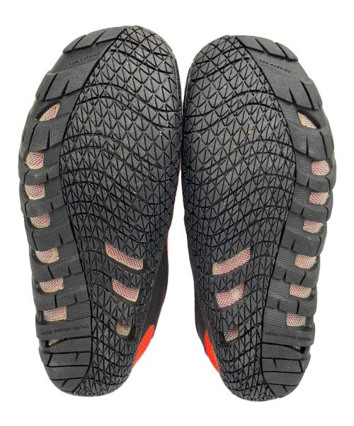 adidas（アディダス）adidas (アディダス) シューズ ブラック×オレンジ サイズ:25の古着・服飾アイテム