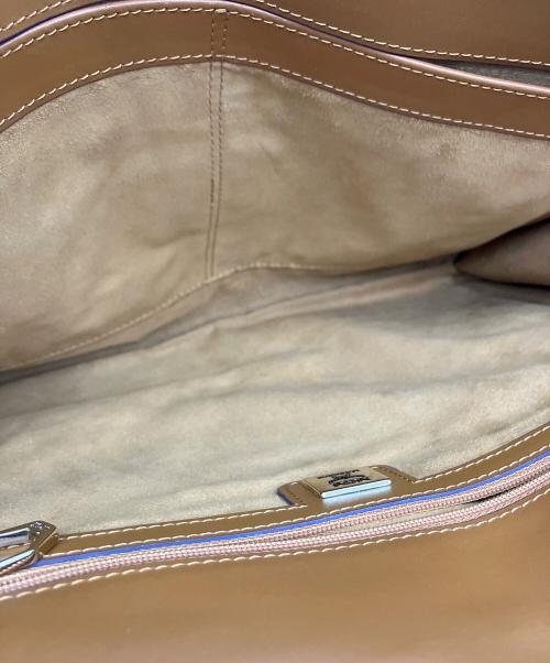 MCM（エムシーエム）MCM (エムシーエム) クラッチバッグ ブラウンの古着・服飾アイテム