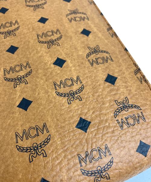MCM（エムシーエム）MCM (エムシーエム) クラッチバッグ ブラウンの古着・服飾アイテム