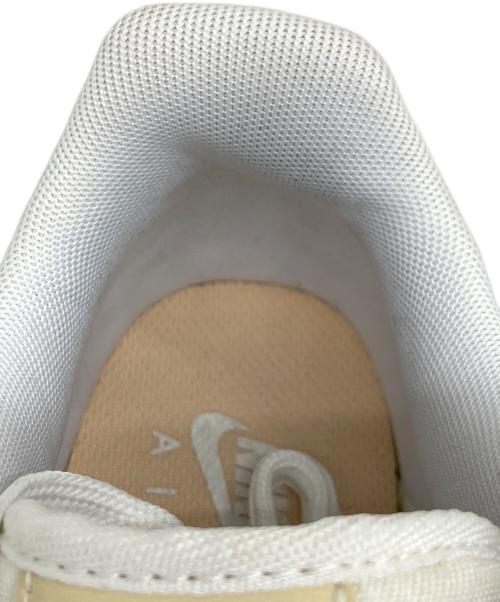 NIKE（ナイキ）NIKE (ナイキ) AIR FORCE 1 LOW ESSENTIAL / エアフォース ホワイト×ベージュ サイズ:27の古着・服飾アイテム
