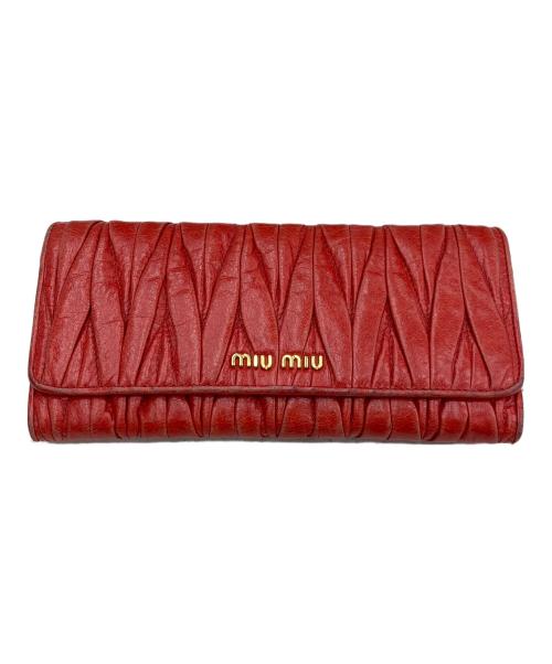 MIU MIU（ミュウミュウ）MIU MIU (ミュウミュウ) 長財布 レッドの古着・服飾アイテム