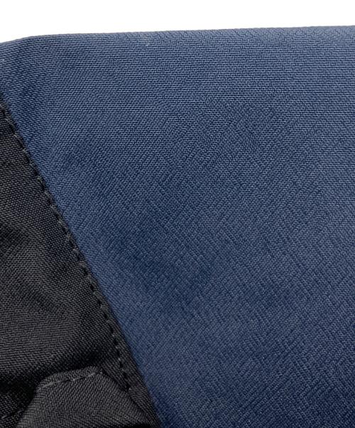 THE NORTH FACE（ザ ノース フェイス）THE NORTH FACE (ザ ノース フェイス) マウンテンジャケット ネイビー×ブラック サイズ:Lの古着・服飾アイテム
