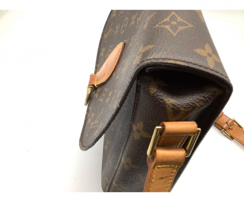 LOUIS VUITTON（ルイ ヴィトン）LOUIS VUITTON (ルイ・ヴィトン) ショルダーバッグ モノグラム TH0956の古着・服飾アイテム