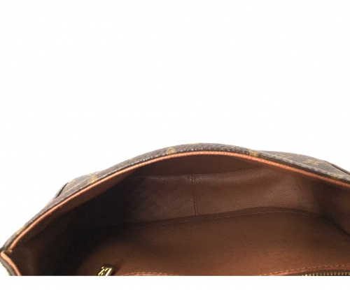 LOUIS VUITTON（ルイ ヴィトン）LOUIS VUITTON (ルイ・ヴィトン) ショルダーバッグ モノグラム TH0956の古着・服飾アイテム