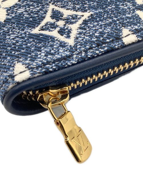 LOUIS VUITTON（ルイ ヴィトン）LOUIS VUITTON (ルイ ヴィトン) ラウンドファスナー長財布(ジッピー・ウォレット) ネイビーの古着・服飾アイテム