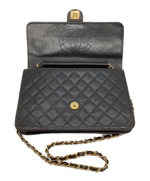 CHANEL（シャネル）CHANEL (シャネル) チェーンショルダーバッグ ブラックの古着・服飾アイテム