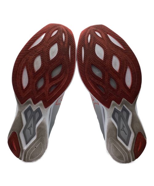 MIZUNO（ミズノ）MIZUNO (ミズノ) ランニングシューズ ホワイト×オレンジ サイズ:27.5の古着・服飾アイテム