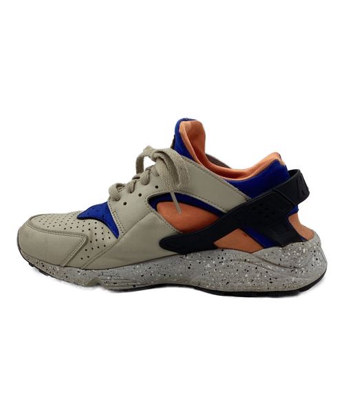 NIKE（ナイキ）NIKE (ナイキ) スニーカー ベージュ×オレンジ サイズ:28.5の古着・服飾アイテム