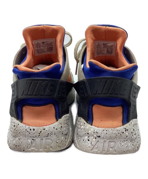 NIKE（ナイキ）NIKE (ナイキ) スニーカー ベージュ×オレンジ サイズ:28.5の古着・服飾アイテム