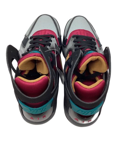 NIKE（ナイキ）NIKE (ナイキ) スニーカー グレー×ボルドー サイズ:27.5 未使用品の古着・服飾アイテム