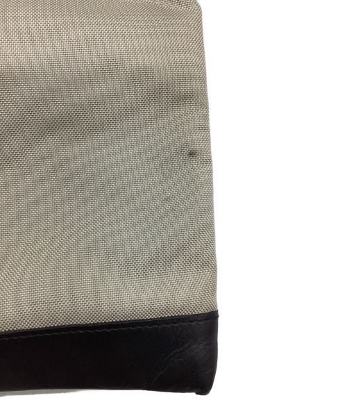 Junhashimoto（ジュンハシモト）Junhashimoto (ジュンハシモト) クラッチバッグ グレー×ブラックの古着・服飾アイテム