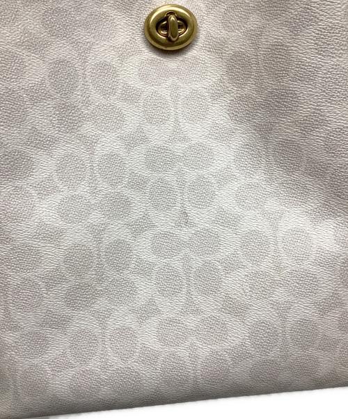 COACH（コーチ）COACH (コーチ) 2WAYバッグ ホワイト×ボルドーの古着・服飾アイテム