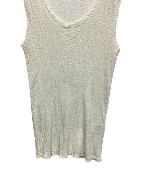 ISSEY MIYAKE（イッセイミヤケ）ISSEY MIYAKE (イッセイミヤケ) ノースリーブカットソー オフホワイト サイズ:表記なしの古着・服飾アイテム