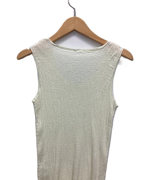 ISSEY MIYAKE（イッセイミヤケ）ISSEY MIYAKE (イッセイミヤケ) ノースリーブカットソー オフホワイト サイズ:表記なしの古着・服飾アイテム