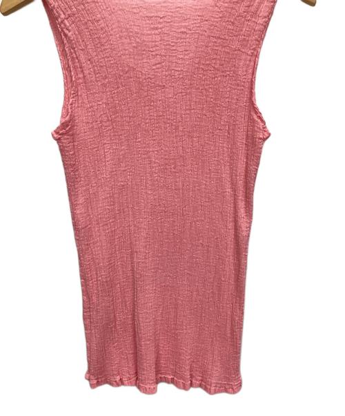 ISSEY MIYAKE（イッセイミヤケ）ISSEY MIYAKE (イッセイミヤケ) ノースリーブカットソー ピンク サイズ:表記なしの古着・服飾アイテム