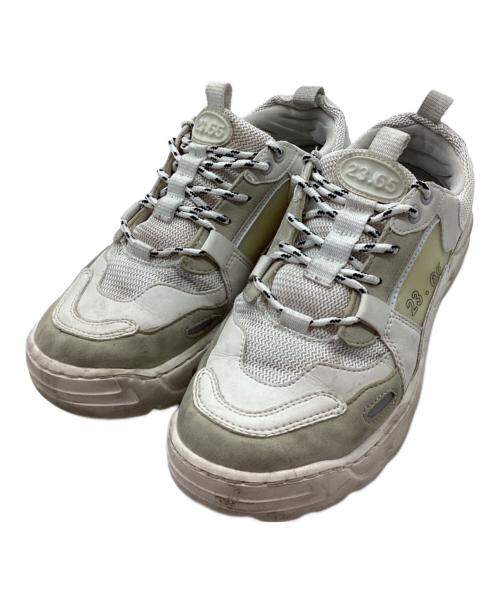 23.65（イーシプサムチョンユクオ）23.65 (イーシプサムチョンユクオ) スニーカー ホワイト サイズ:26の古着・服飾アイテム