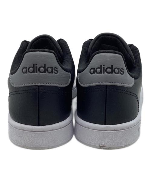 adidas（アディダス）adidas (アディダス) スニーカー ブラック サイズ:26.5の古着・服飾アイテム