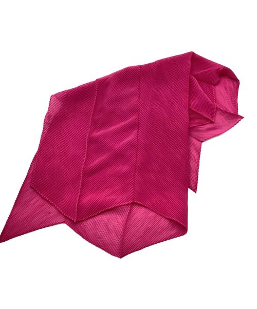 me ISSEY MIYAKE（ミーイッセイ ミヤケ）me ISSEY MIYAKE (ミーイッセイ ミヤケ) ストール ショッキングピンクの古着・服飾アイテム