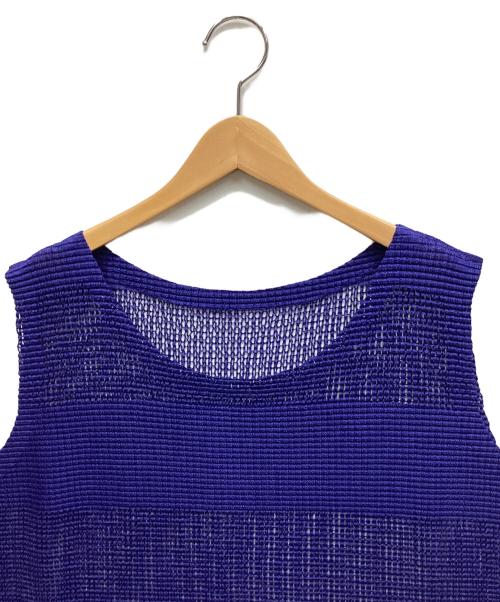 me ISSEY MIYAKE（ミーイッセイ ミヤケ）me ISSEY MIYAKE (ミーイッセイ ミヤケ) ノースリーブカットソー ネイビー サイズ:表記なしの古着・服飾アイテム