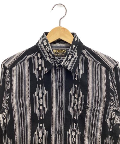 MUSHMANS（マッシュマンズ）MUSHMANS (マッシュマンズ) 柄シャツ ブラック サイズ:Sの古着・服飾アイテム