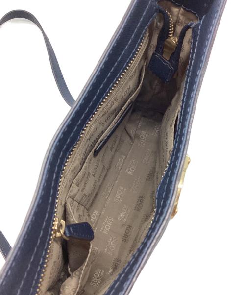 MICHAEL KORS（マイケル・コース）MICHAEL KORS (マイケルコース) ショルダーバッグ ネイビーの古着・服飾アイテム