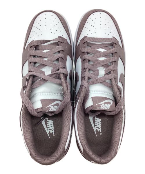 NIKE（ナイキ）NIKE (ナイキ) スニーカー ホワイト×パープル サイズ:27 未使用品の古着・服飾アイテム